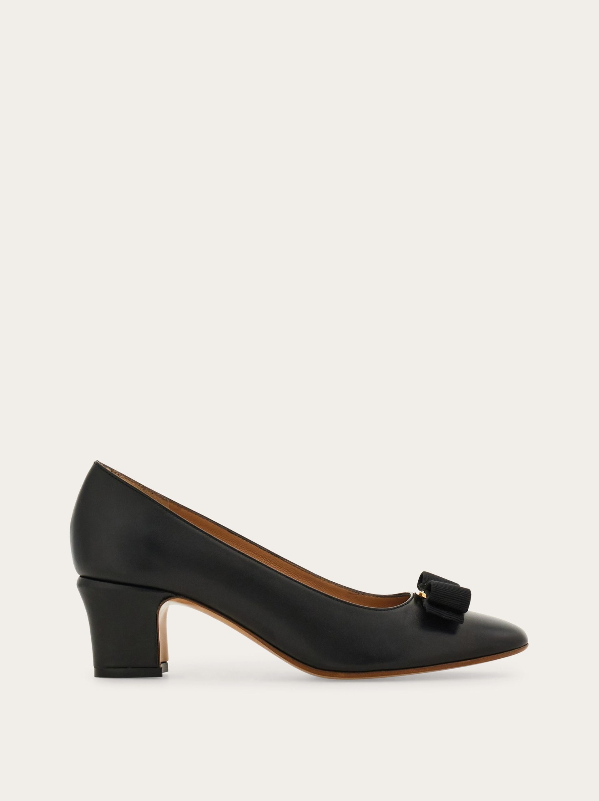 Ferragamo Vara bow block heel pump - Image 1